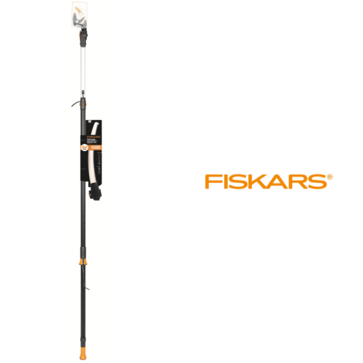 Troncarami telescopico con seghetto Fiskars per potatura.